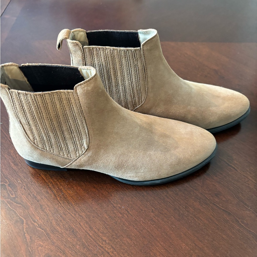 Camel/beige Jack Rogers Pippa suede bootie size 10